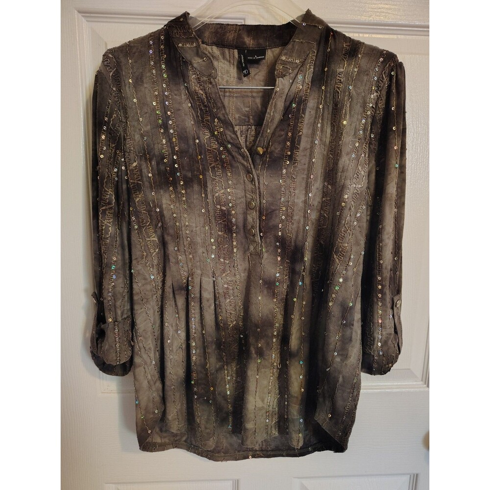 New Directions Women’s Brown Striped V-Neck Button Sequin Roll Tab Blouse L